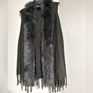 OCRYLIC SWEATER VEST